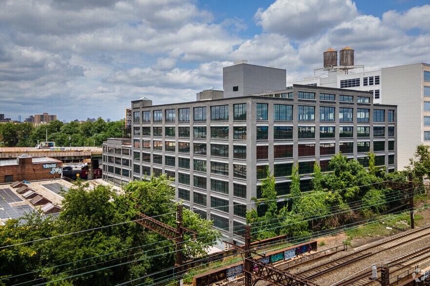 More Photos Of 322 Bruckner Blvd, Bronx Office For Lease