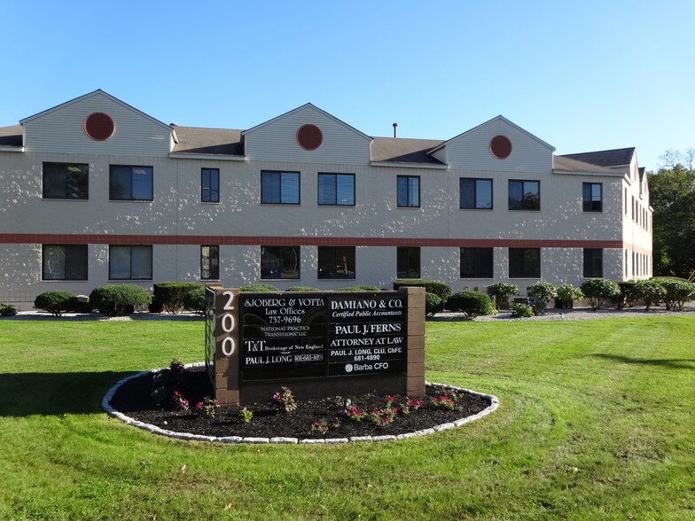 More Photos Of 200 Centerville Rd, Warwick Office Residential For Lease