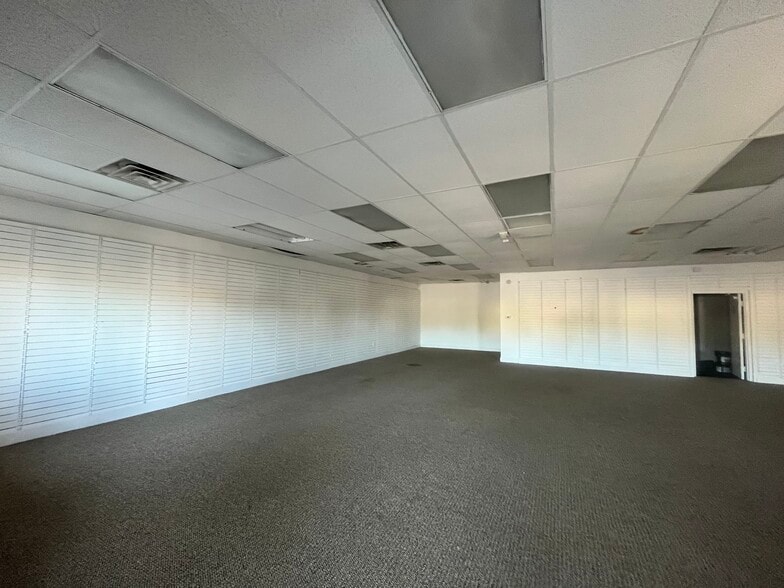 More Photos Of 6211 S Westnedge Ave, Portage Freestanding For Lease