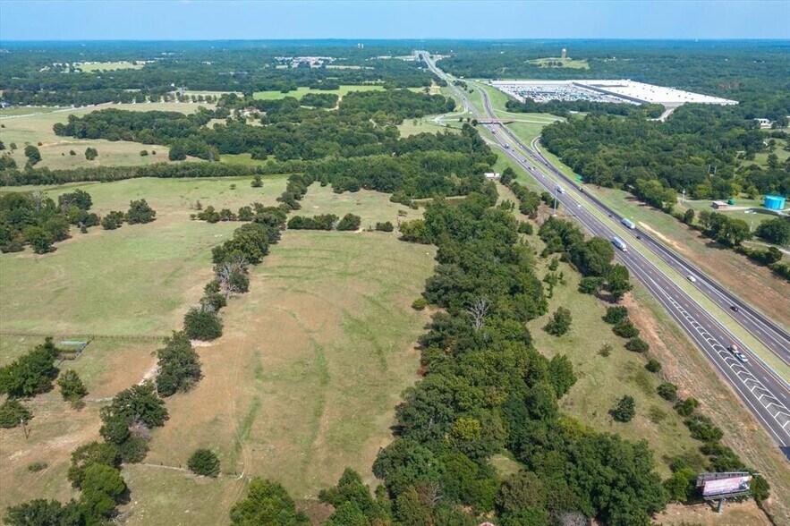 More Photos Of TBD Interstate 20 Is, Lindale Land For Sale