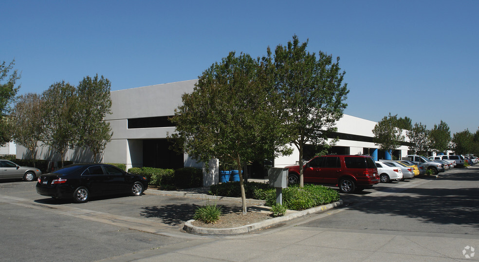 Primary Photo Of 1159 Iowa Ave, Riverside Flex For Lease