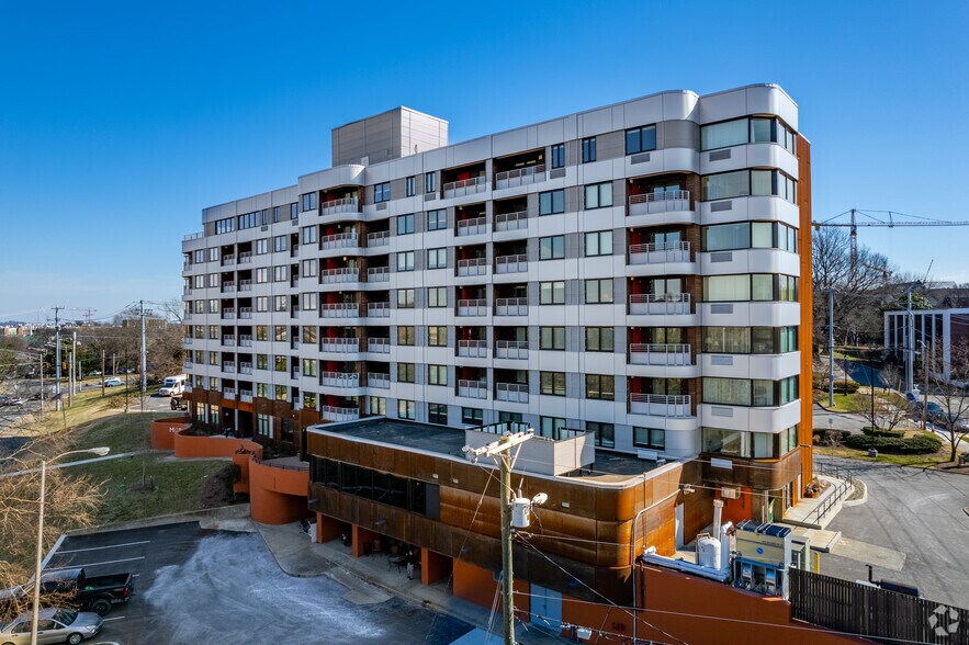 More Photos Of 1710 Magnolia Blvd, Nashville Assisted Living For Sale