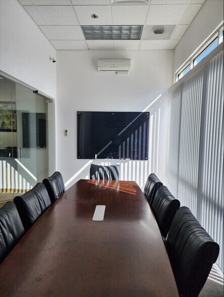 More Photos Of 2560-2566 Catamaran Way, Chula Vista Office For Lease