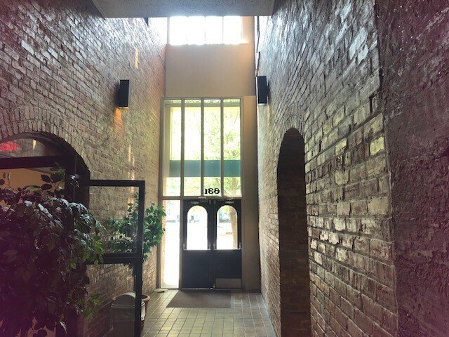 More Photos Of 631 Milam St, Shreveport Medical For Sale