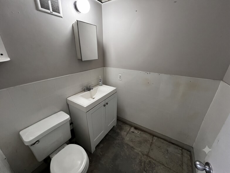More Photos Of 1457 W Maple Ave, Denver Warehouse For Sale