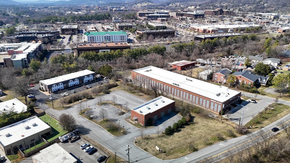 More Photos Of 273 Wilson Pike Cir, Brentwood Warehouse For Sale