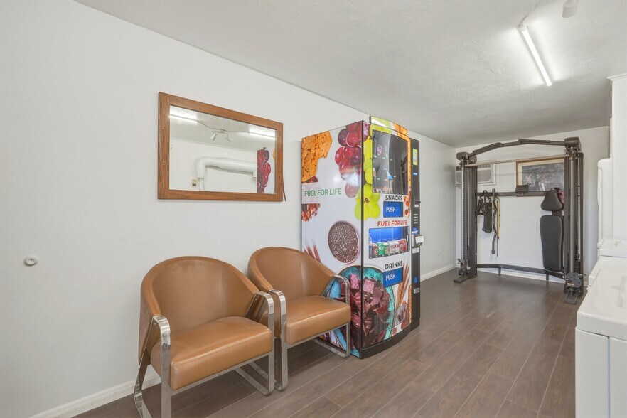 More Photos Of 311 E Main St, Vernal Hotel For Sale