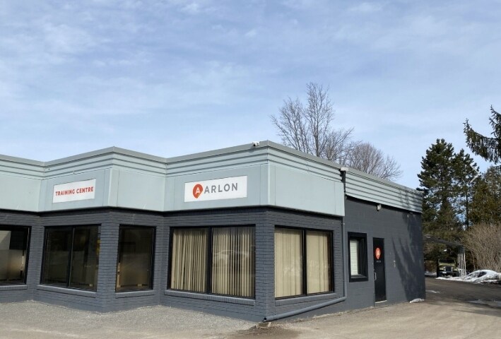 More Photos Of 8358 Dale Rd, Hamilton Service For Lease