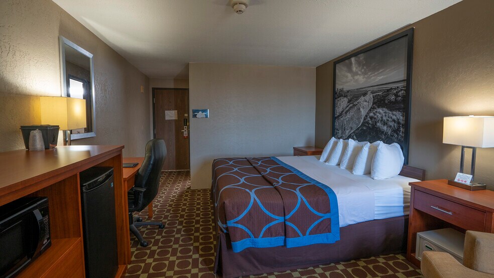 More Photos Of 2006 S Haynes Ave, Miles City Hotel For Sale