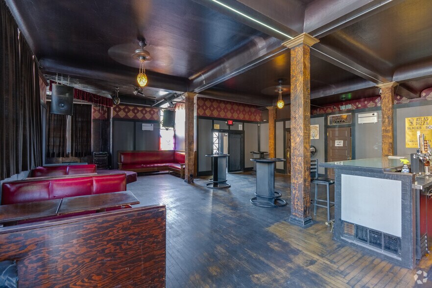 More Photos Of 3862 SE Hawthorne Blvd, Portland Movie Theatre For Sale