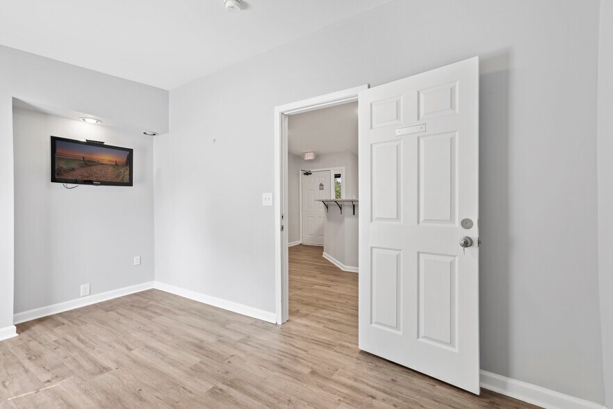 More Photos Of 5755 Courthouse Rd, Spotsylvania Office Residential For Lease