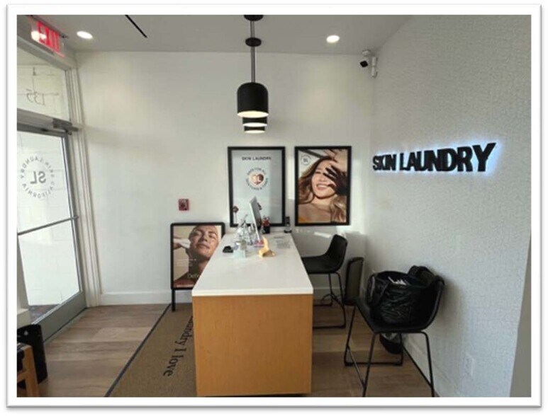 More Photos Of 135 Main St, Westport Storefront For Sale