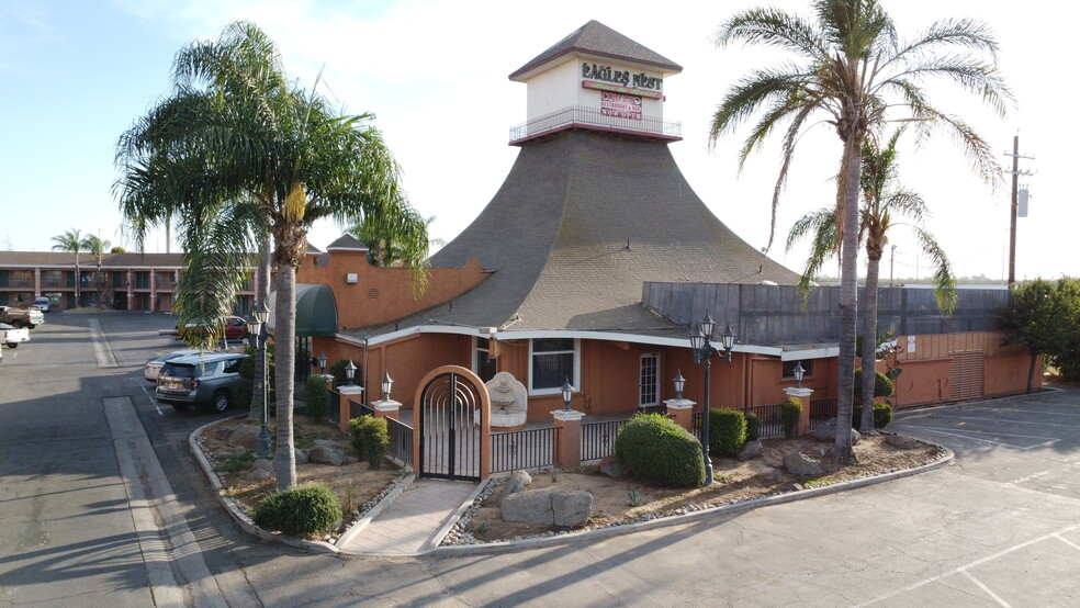 Primary Photo Of 2000 E Childs Ave, Merced Restaurant For Lease