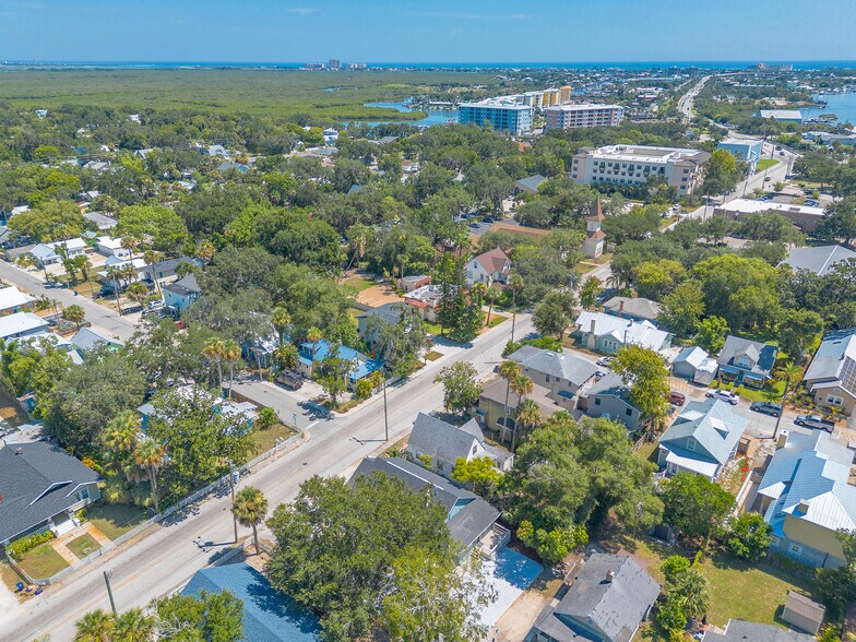 More Photos Of 306 Washington St, New Smyrna Beach Medical For Sale