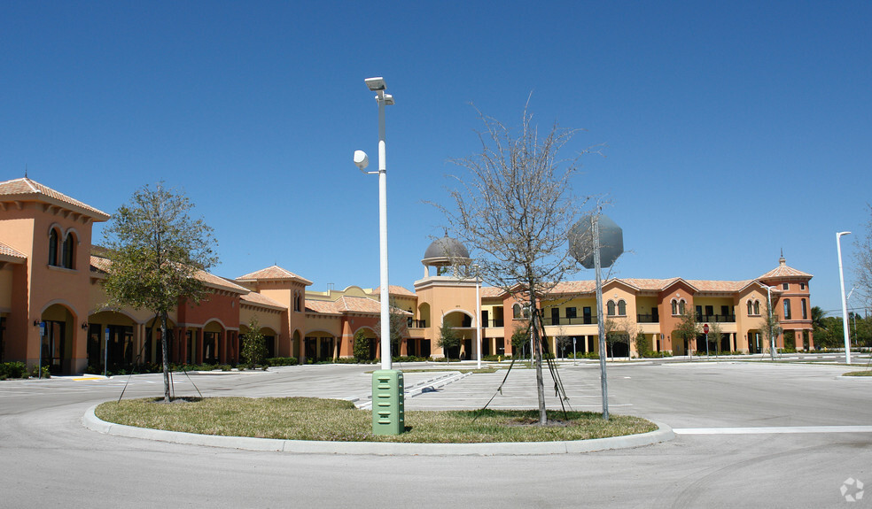 Primary Photo Of 4280 Tamiami Trl E, Naples Unknown For Lease