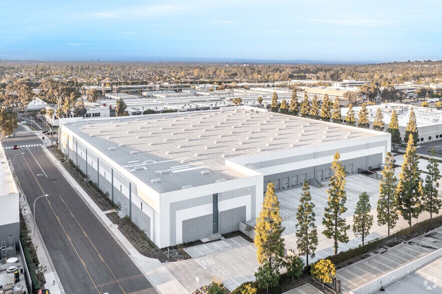 More Photos Of 2929 E Imperial Hwy, Brea Warehouse For Lease