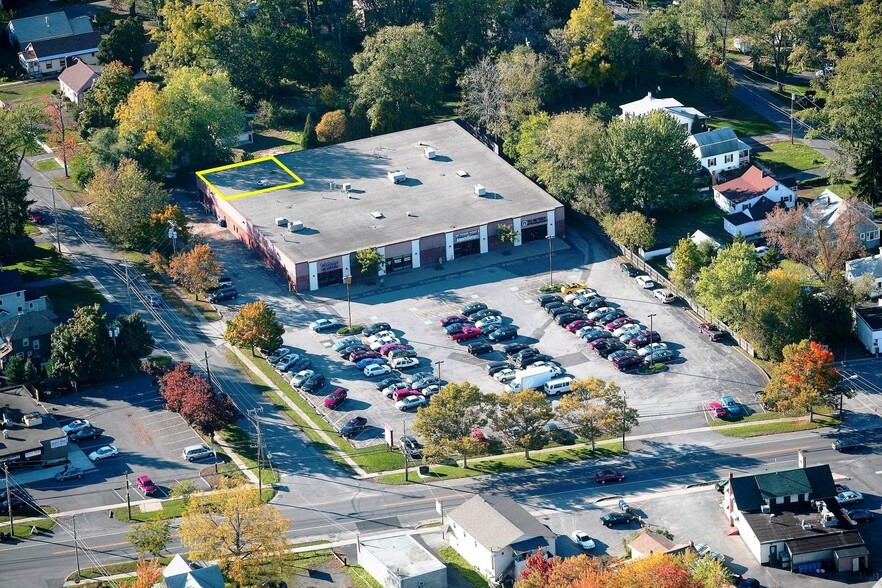 More Photos Of 401 N Main St, North Syracuse Office For Lease