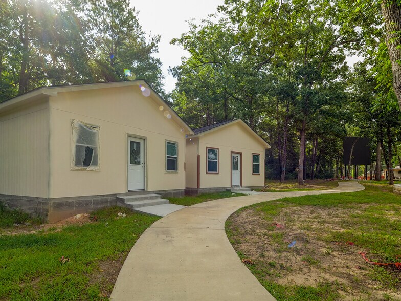 More Photos Of 1355 N Loop 336 E, Conroe Restaurant For Sale