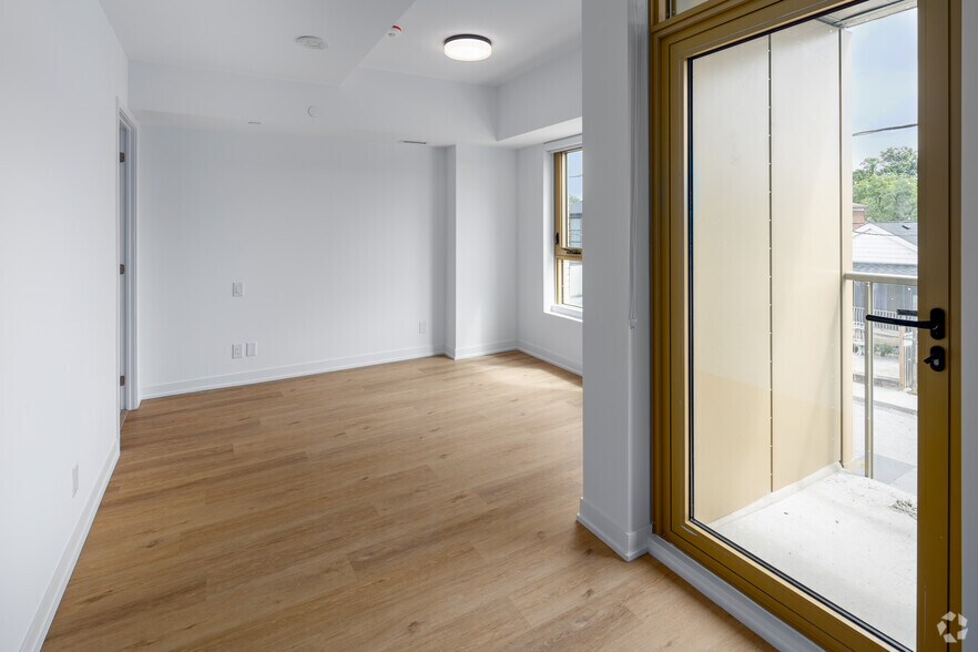More Photos Of 9 Croham Rd, Toronto Apartments For Lease