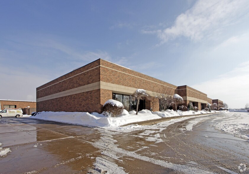 More Photos Of 1531 Boettler Rd, Uniontown Flex For Lease