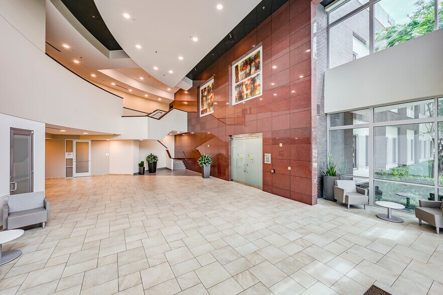 More Photos Of 7501 Lakeview Pkwy, Rowlett Medical For Lease