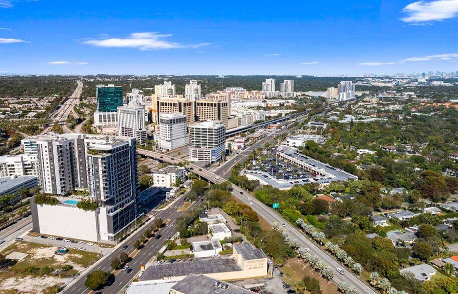More Photos Of 9480 S Dixie Hwy, Miami Office For Sale