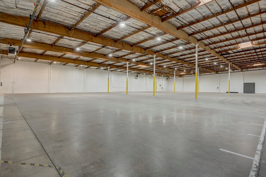 More Photos Of 575-585 Reactor Way, Reno Distribution For Lease