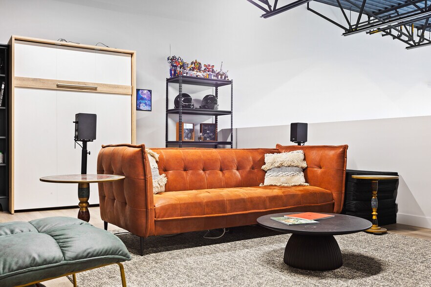 More Photos Of 1750 120 Av NE, Calgary Warehouse For Sale