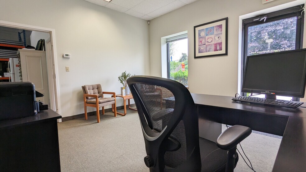 More Photos Of 20 Research Pky, Old Saybrook Light Manufacturing For Lease