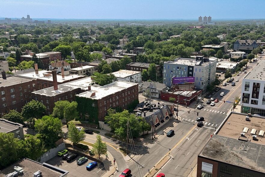 More Photos Of 1925 Lyndale Ave S, Minneapolis General Retail For Sale