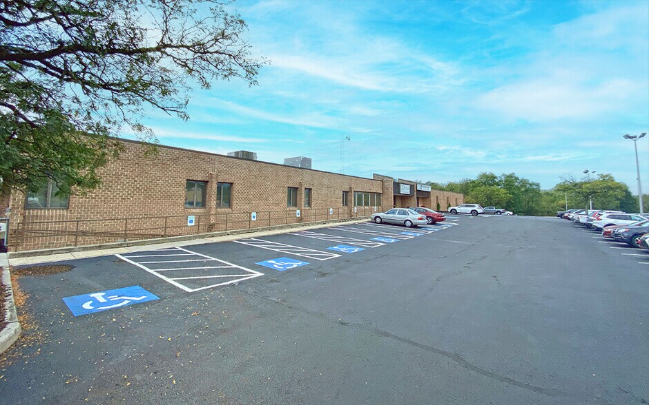 More Photos Of 450 Powers Ave, Harrisburg Medical For Lease