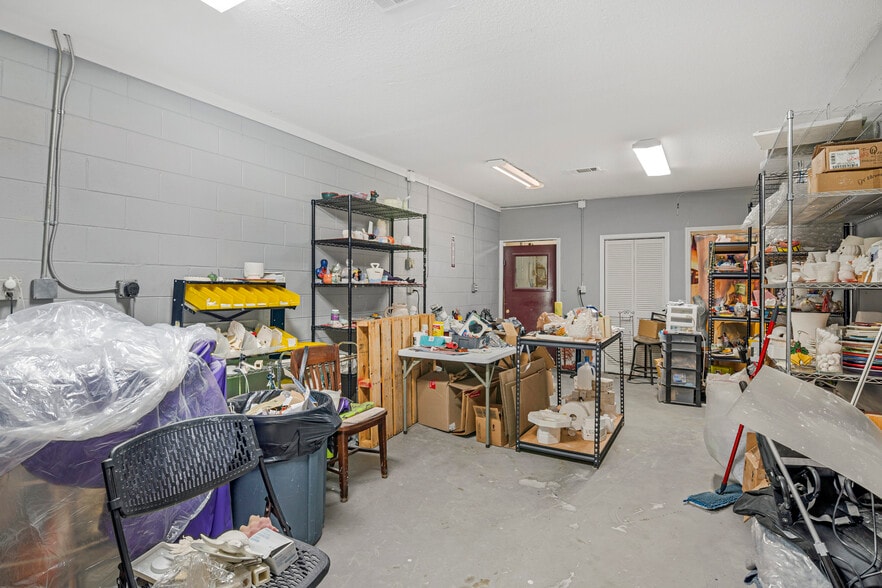 More Photos Of 315 S Welborn St, Hinesville Office For Sale