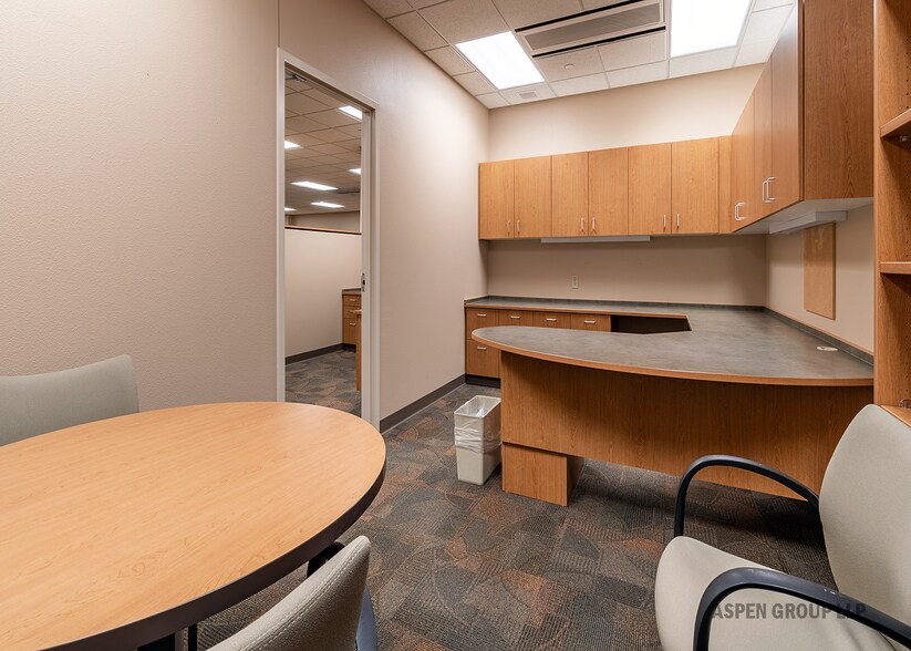 More Photos Of 1310 E Main Ave, Bismarck Medical For Lease