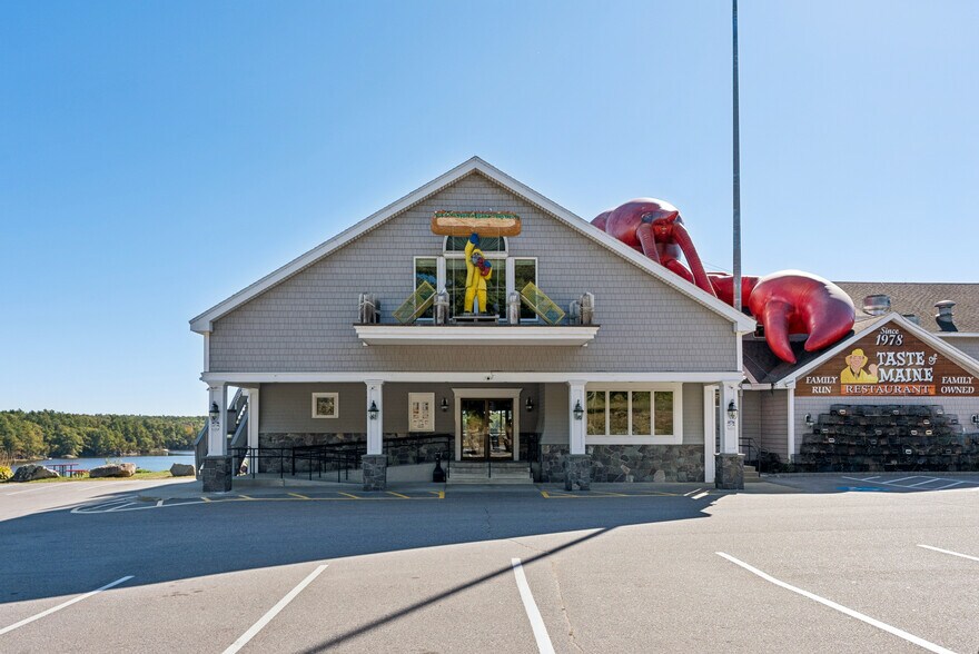 More Photos Of 161 Main St, Woolwich Restaurant For Sale