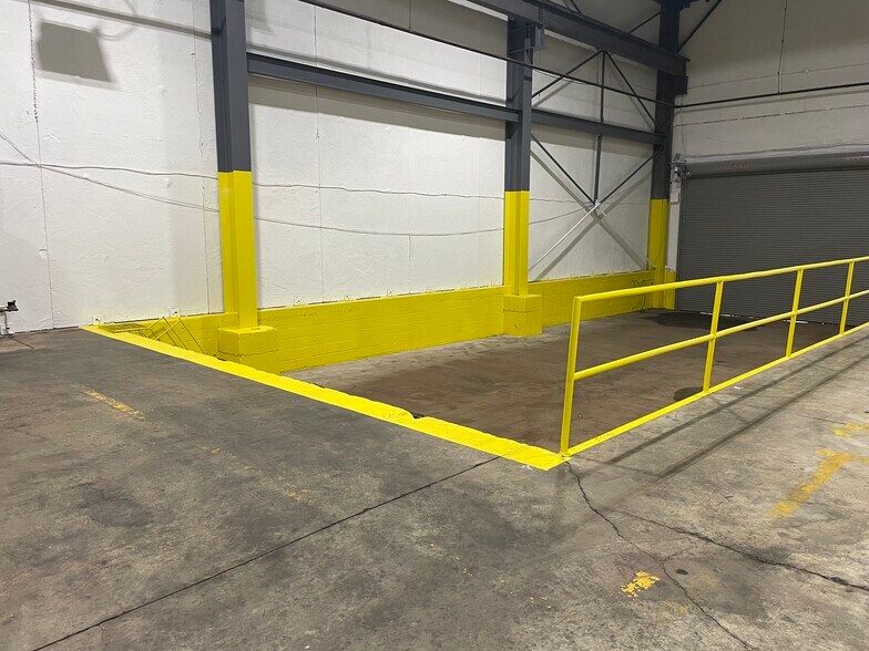 More Photos Of 20 Harmich Rd, South Plainfield Warehouse For Lease