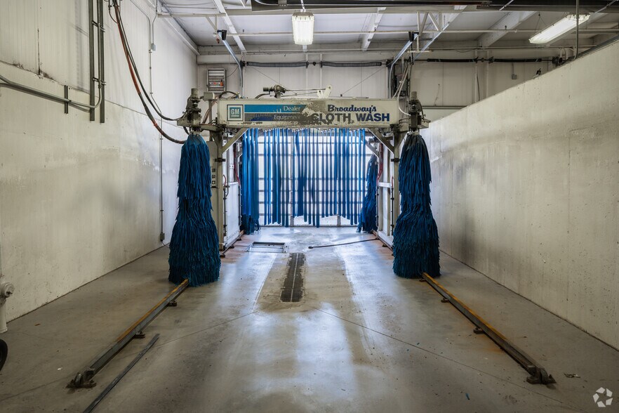 More Photos Of 3921 Frederick Ave, Saint Joseph Freestanding For Sale