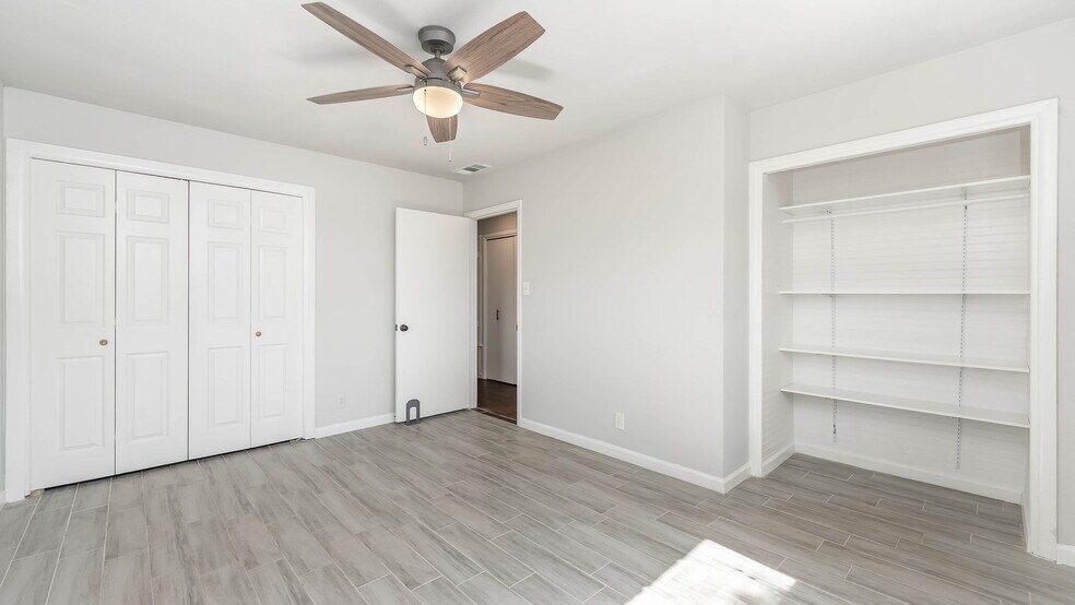 More Photos Of 916 Toepperwein Rd, Converse Loft Creative Space For Lease