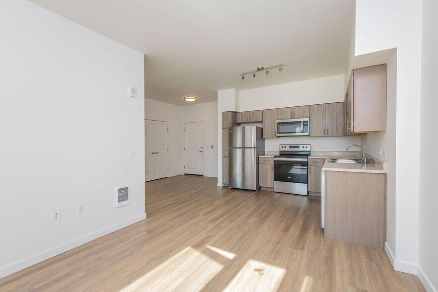 More Photos Of 15300 33rd Ave S, Seatac Apartments For Lease