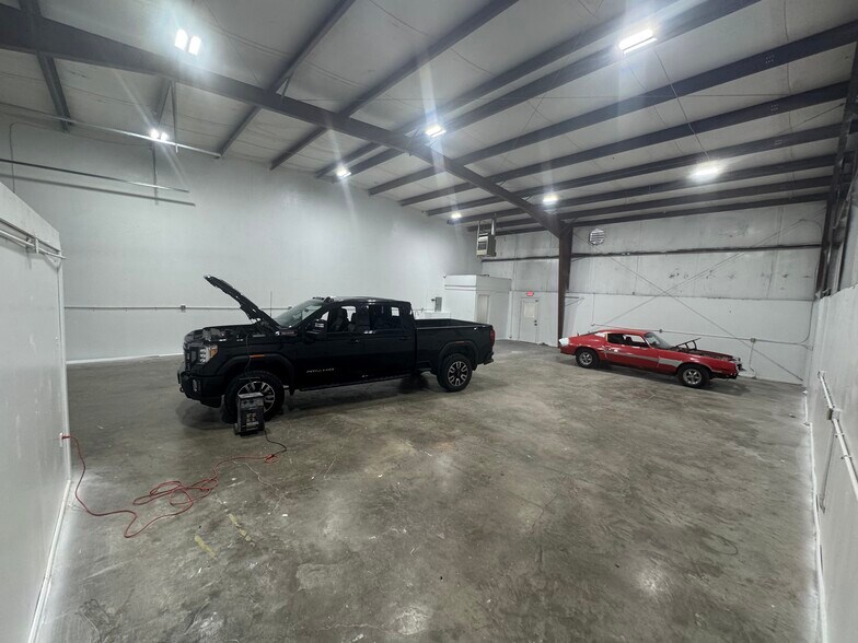 More Photos Of 105 N Chestnut St, Belton Unknown For Lease