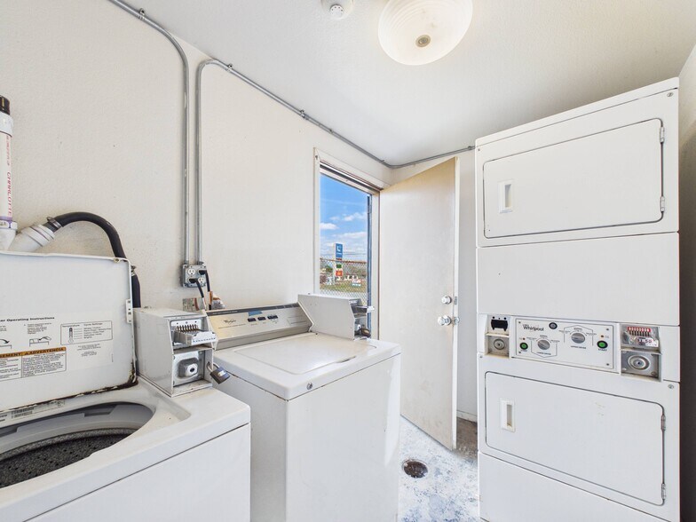 More Photos Of 1349 Jefferson Dr, Port Arthur Apartments For Sale