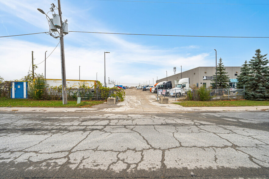 Primary Photo Of 1185 Cardiff Blvd, Mississauga Land For Sale