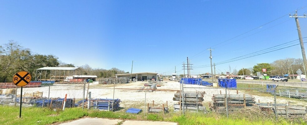 More Photos Of 8653 Pensacola Blvd, Pensacola Freestanding For Lease