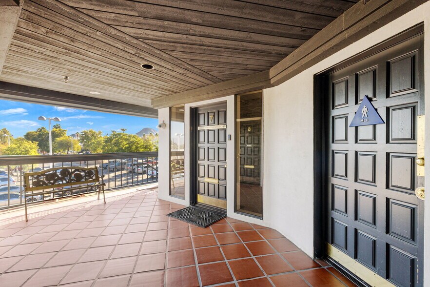 More Photos Of 73101 Highway 111, Palm Desert General Retail For Sale