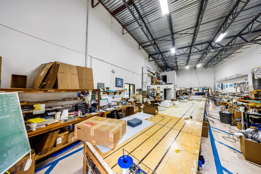 More Photos Of 3700-3718 SW 30th Ave, Fort Lauderdale Warehouse For Sale