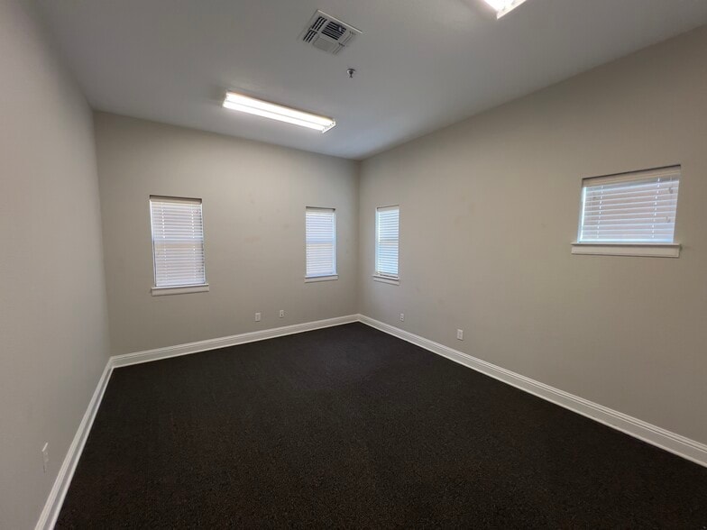 More Photos Of 2735 Wind River Ln, Denton Office For Lease