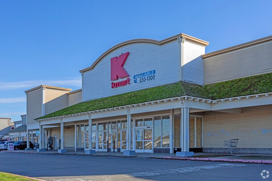 Primary Photo Of 215 W Hanford Armona Rd, Lemoore General Retail For Lease