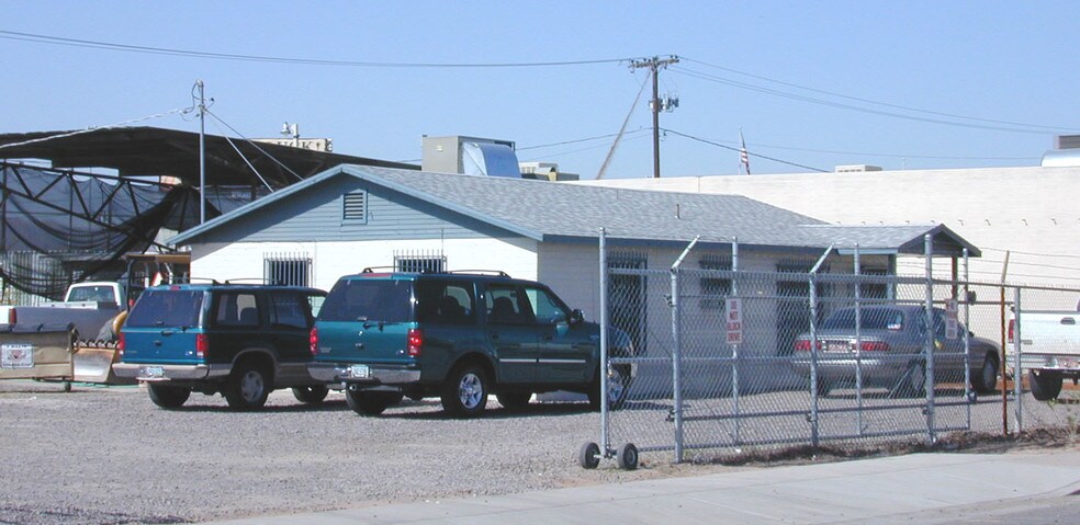 Primary Photo Of 3917 E Anne St, Phoenix Contractor Storage Yard For Sale
