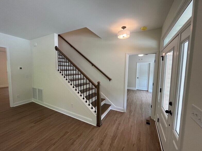 More Photos Of 116 Fern Cir, Clemson Specialty For Sale