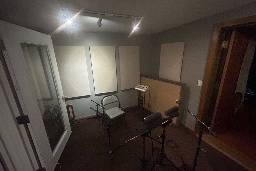 More Photos Of 2808 Azalea Pl, Nashville Loft Creative Space For Sale