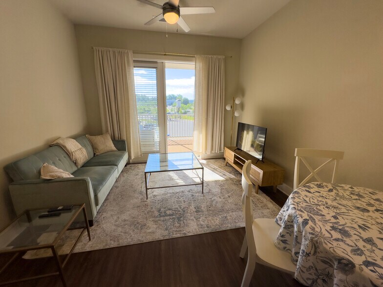 More Photos Of 2200 Carl D Silver Pky, Fredericksburg Apartments For Lease